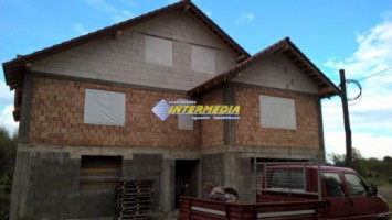 casa-la-rosu-de-vanzare-zona-vintul-de-jos-700-mp-teren